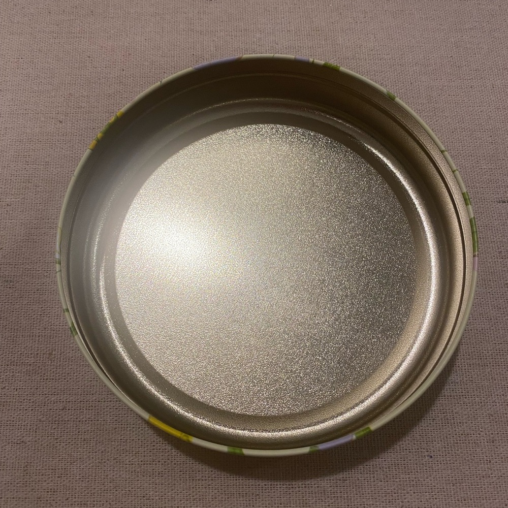 Vintage 1983 Avon Pansy Patch Mints Decorative Tin - image 6